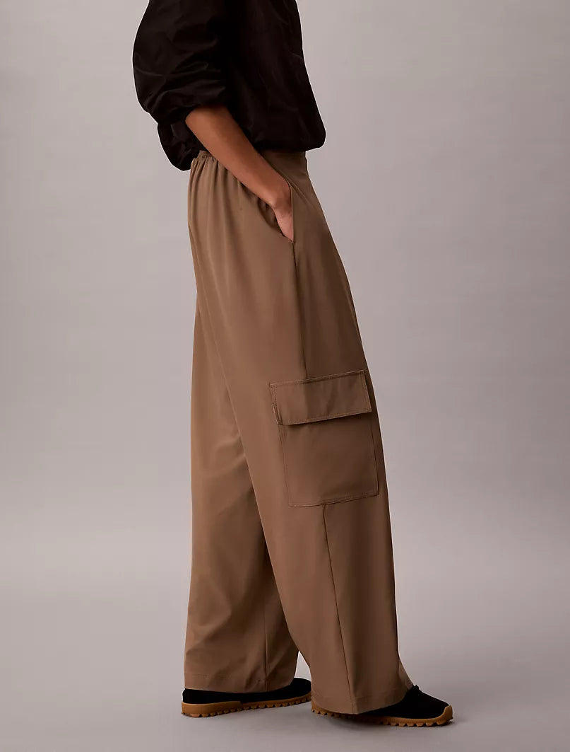 Calvin Klein Commuter Wide Leg Cargo Pants