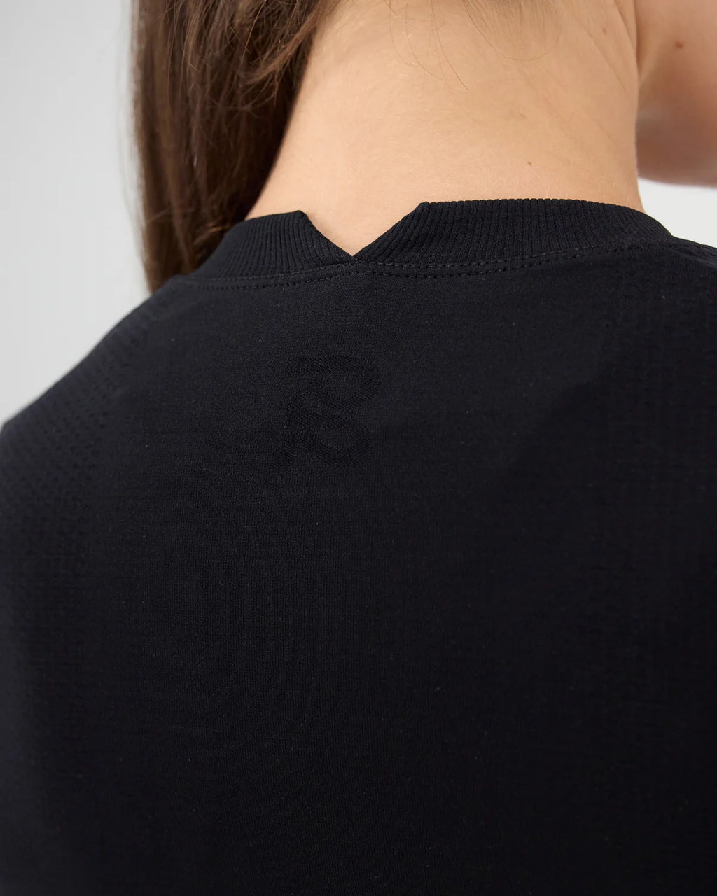 BANDIT WOMEN'S MERCURY SEAMLESS™ LONG SLEEVE CROP - BLACK