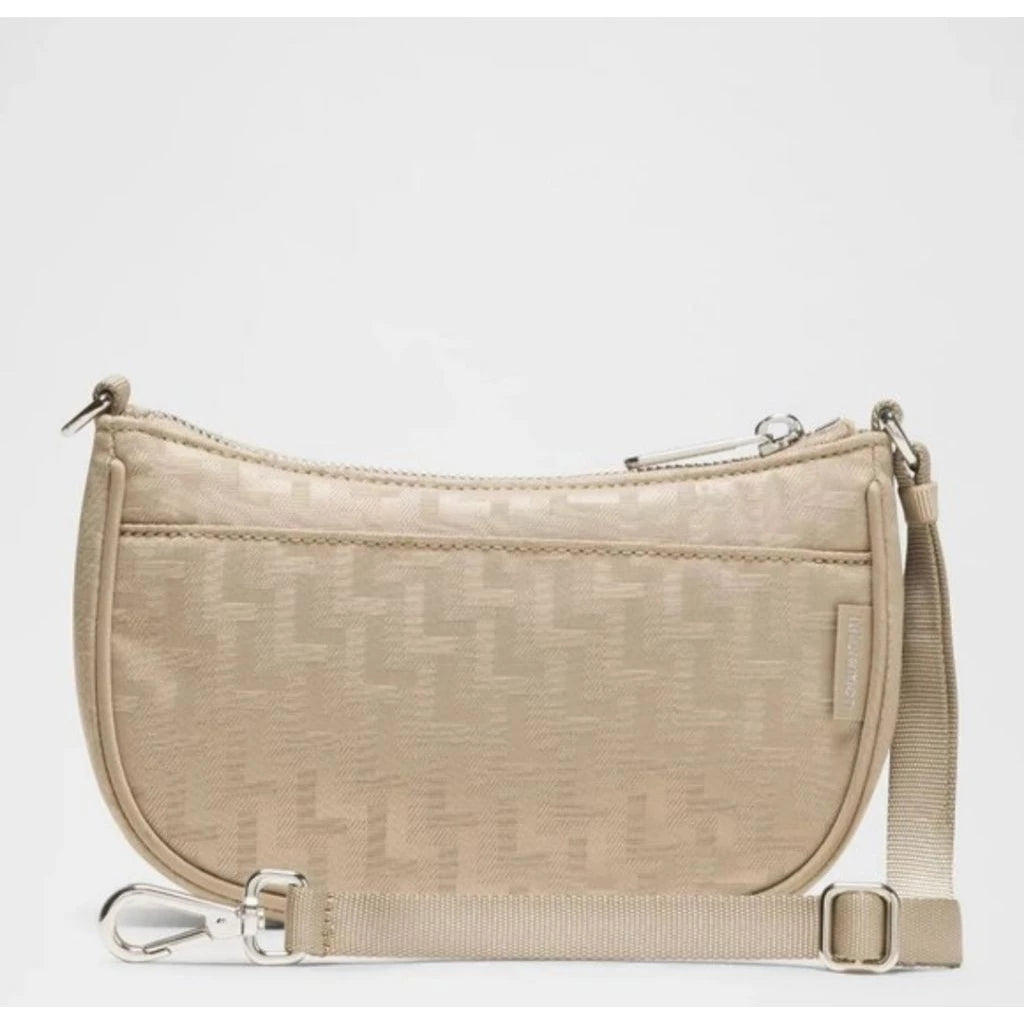 Lululemon city essentials mini shoulder bag